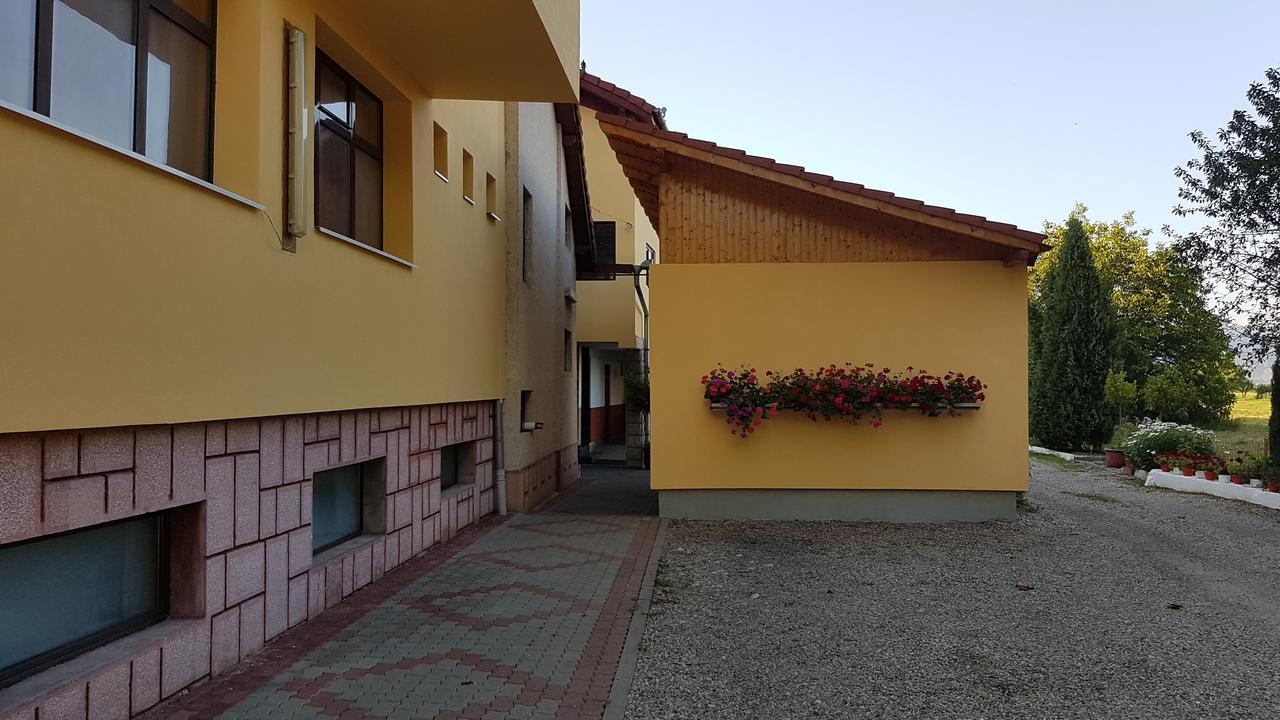 Motel Pacific Deva Exteriör bild